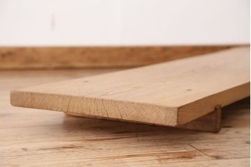 アンティーク家具　木目の素晴らしい一枚板　裁ち板(作業台/机/テーブル)