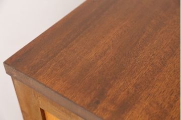 アンティーク家具　1960年〜70年代　ネームプレート付き大型チェスト(1)(引き出し/ドロワー/サイドボード)