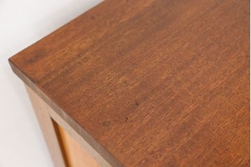 アンティーク家具　1960年〜70年代　ネームプレート付き大型チェスト(2)(引き出し/ドロワー/サイドボード)