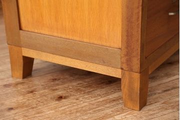 アンティーク家具　1960年〜70年代　ネームプレート付き大型チェスト(2)(引き出し/ドロワー/サイドボード)