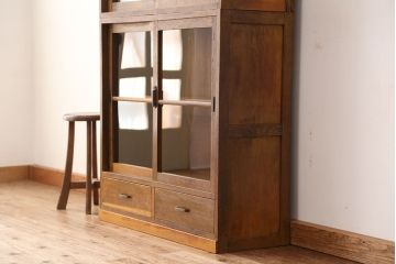 レトロ家具　☆昭和レトロ　シンプルな二段重ね収納棚(ガラスケース、食器棚)
