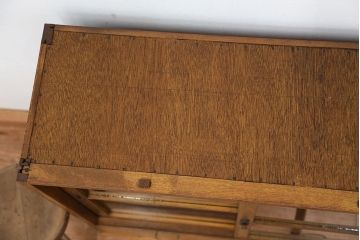 レトロ家具　☆昭和レトロ　シンプルな二段重ね収納棚(ガラスケース、食器棚)