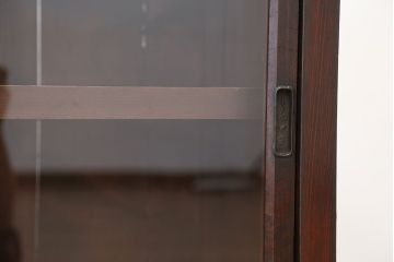 アンティーク家具　アンティーク　味のある引き出し付き横長収納棚(ガラスケース、飾り棚)