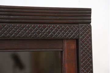 アンティーク家具　大正ロマン　前面彫刻仕上げ　二段重ね収納棚(ガラスケース、飾り棚)