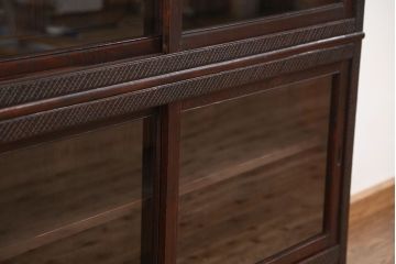 アンティーク家具　大正ロマン　前面彫刻仕上げ　二段重ね収納棚(ガラスケース、飾り棚)