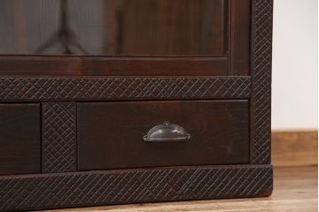アンティーク家具　大正ロマン　前面彫刻仕上げ　二段重ね収納棚(ガラスケース、飾り棚)