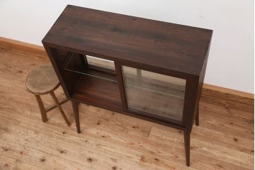 アンティーク家具　アンティーク　古いタバコ屋の脚付き両面ガラス収納棚?(ガラスケース・飾り棚)