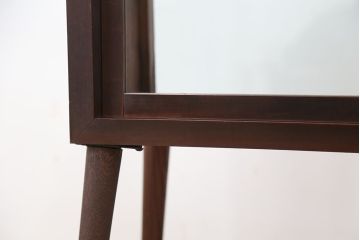 アンティーク家具　 アンティーク　古いタバコ屋の脚付き両面ガラス収納棚(ガラスケース・飾り棚)