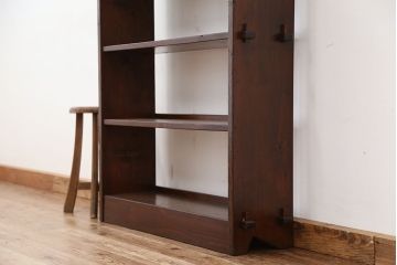 アンティーク家具　★アンティーク　シンプルなクサビ本棚(飾り棚)