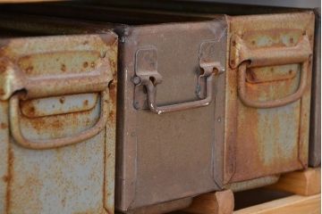 アンティーク家具　海外アンティーク　アイアンコンテナシェルフ(飾り棚/陳列棚)