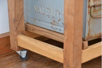 アンティーク家具　海外アンティーク　アイアンコンテナシェルフ(飾り棚/陳列棚)