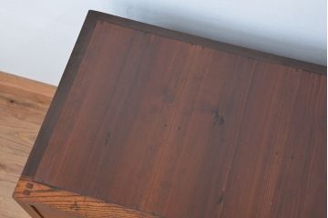 アンティーク家具　アンティーク　前面欅材の三杯引き出しチェスト(箪笥、タンス、ドロワー)