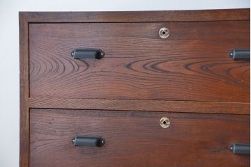 アンティーク家具　アンティーク　前面欅材の三杯引き出しチェスト(箪笥、タンス、ドロワー)