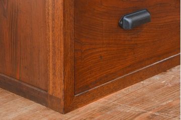 アンティーク家具　アンティーク　前面欅材の三杯引き出しチェスト(箪笥、タンス、ドロワー)