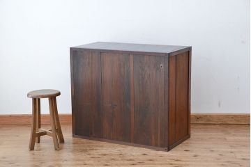 アンティーク家具　アンティーク　前面欅材の三杯引き出しチェスト(箪笥、タンス、ドロワー)