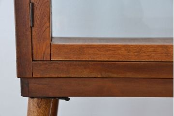 レトロ家具　昭和レトロ　脚付き縦型ガラスケース(ショーケース)