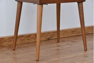 レトロ家具　昭和レトロ　脚付き縦型ガラスケース(ショーケース)