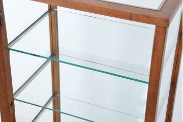 レトロ家具　昭和レトロ　脚付き縦型ガラスケース(ショーケース)