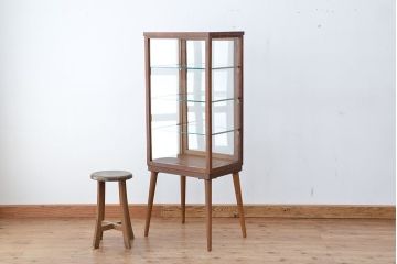レトロ家具　昭和レトロ　脚付き縦型ガラスケース(ショーケース)