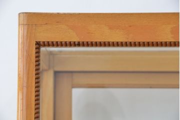 アンティーク家具　アンティーク　極上　素晴らしい造りとデザインの引き出し付きガラスケース(ショーケース)