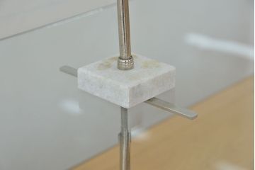 アンティーク家具　アンティーク　極上　素晴らしい造りとデザインの引き出し付きガラスケース(ショーケース)