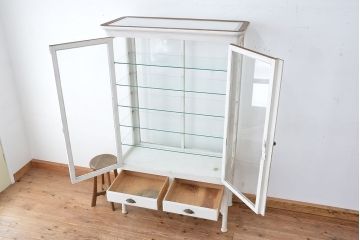アンティーク家具　アンティーク　大振りで立派な5面ガラスケビントガラスケース(ショーケース)