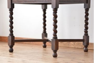 アンティーク家具　イギリスアンティーク　ツイストレッグ　オーク材　ドローリーフテーブル(エクステンションテーブル)