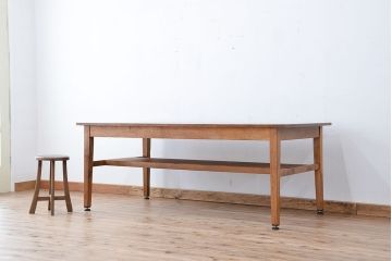 アンティーク家具　1960〜70年代　古い学校の使い込まれた大きな作業台(テーブル、机)