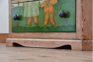 イギリス　ロイズ・アンティークス取り扱い　手描きクマさんチェスト?(テディチェスト)