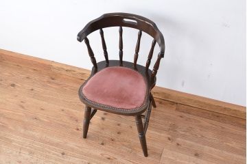 ヴィンテージ家具　イギリスビンテージ　かわいらしいダイニングチェア　1脚(椅子/イス)