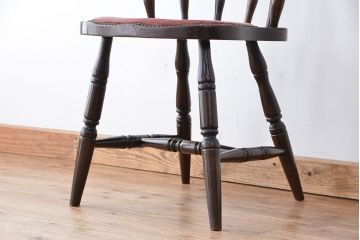 ヴィンテージ家具　イギリスビンテージ　かわいらしいダイニングチェア　1脚(椅子/イス)