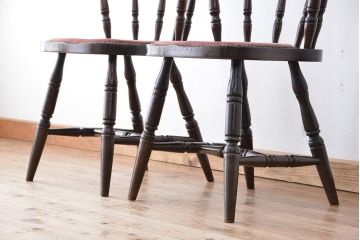 ヴィンテージ家具　イギリスビンテージ　かわいらしいダイニングチェア　2脚セット(椅子/イス)
