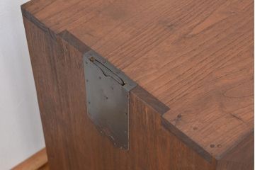 レトロ家具　昭和レトロ　古い木の脚付き観音開き収納棚(ローボード)