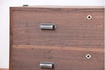アンティーク家具　アンティーク　古い木のシンプルな脚付きローチェスト(1)(ローボード)