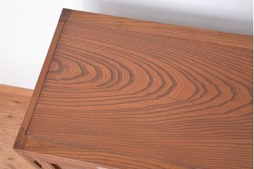 アンティーク家具　古民具・骨董　特別注文造り　三方欅材の上質な茶棚(飾り棚、収納棚、茶箪笥、水屋箪笥)
