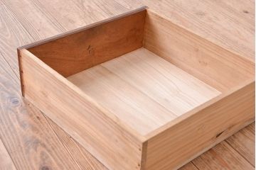 アンティーク家具　古民具・骨董　特別注文造り　三方欅材の上質な茶棚(飾り棚、収納棚、茶箪笥、水屋箪笥)