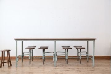 ラフジュオリジナル　8脚格納スツールの特大作業台(テーブル、机)