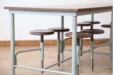 ラフジュオリジナル　8脚格納スツールの特大作業台(テーブル、机)