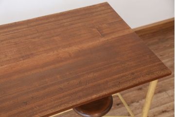 ラフジュオリジナル　6脚格納スツールの作業台(テーブル、机)
