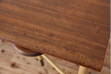 ラフジュオリジナル　6脚格納スツールの作業台(テーブル、机)