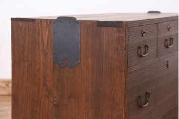 アンティーク家具　アンティーク　古い木の四杯引き出し脚付きローチェスト(ローボード)