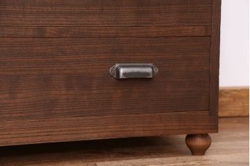 アンティーク家具　アンティーク　古い木のシンプルな三杯引き出し脚付きチェスト