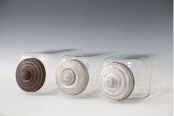 アンティーク雑貨　アンティーク 古い商店のガラスビン[瓶]3個セット(菓子瓶)