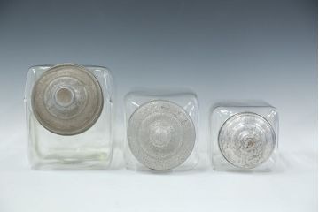 アンティーク雑貨　アンティーク 古い商店のガラスビン[瓶]3個セット(2)(菓子瓶)