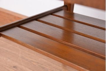 レトロ家具　昭和レトロ　デザインの素晴らしいセンターテーブル(机)　