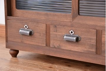 アンティーク家具　アンティーク　モールガラス脚付きローボード?(収納棚)