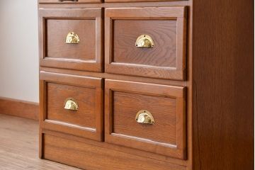 アンティーク家具　1970年頃 海外製 縦型 引き出し シャツケース(ガラスケース/ショーケース)