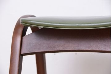 中古　秋田木工製　スツール1脚