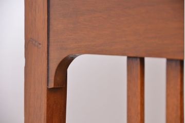アンティーク家具　イギリスアンティーク　マホガニー材美しいカービングライティングデスク