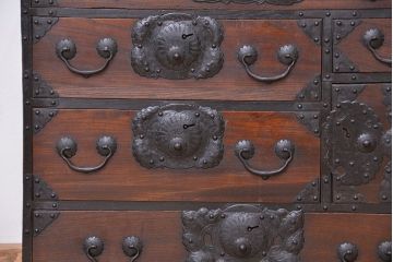 アンティーク家具　古民具・骨董　希少!前面欅材の仙台小箪笥(帳場箪笥)